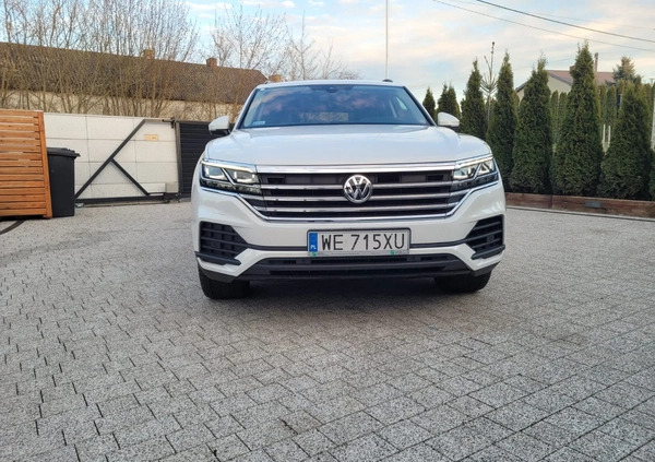 Volkswagen Touareg cena 169986 przebieg: 129900, rok produkcji 2019 z Warszawa małe 436